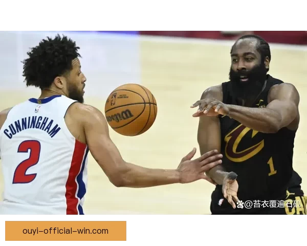 哈登连两场送14助攻成骑士队史第六人 莫布利创赛季新高砍34分17篮板